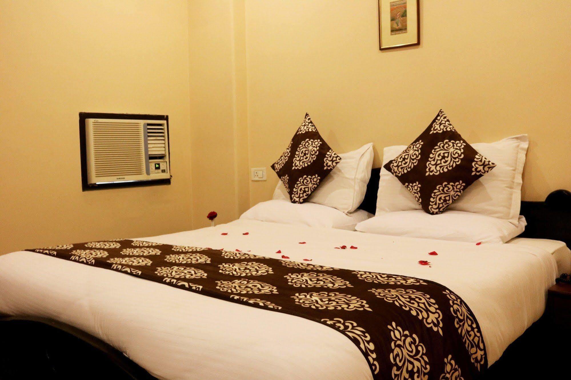 Fabhotel Amer Heritage Resort Jaipur Extérieur photo